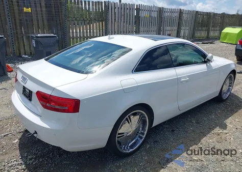 2010 Audi A5 2.0L Prestige из США, поврежденный, VIN WAUWFAFR6AA077078